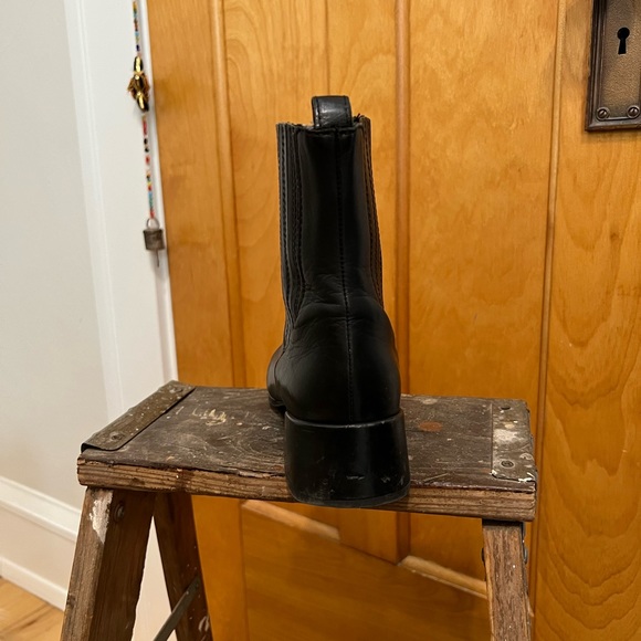 Stuart Weitzman boots - Picture 4 of 8